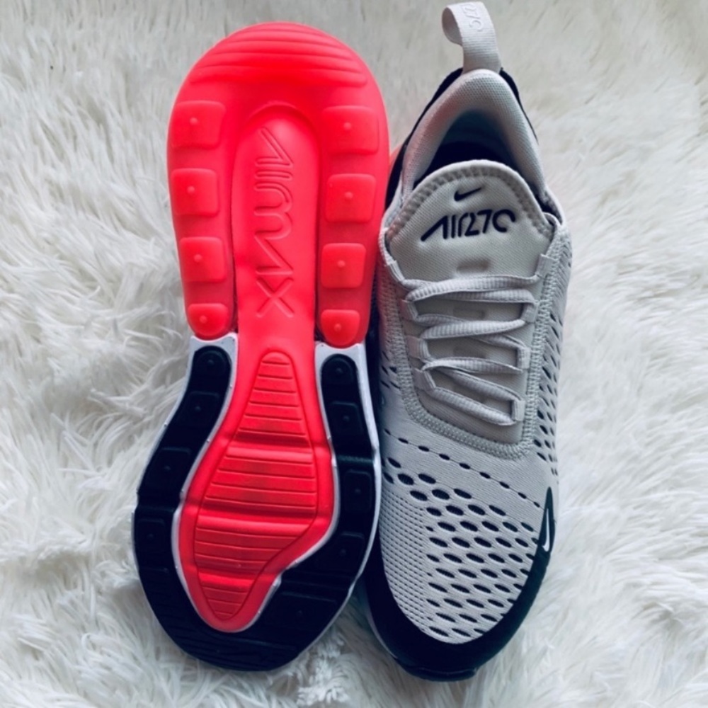 Nike Air Max 270 - Picture 7 of 7